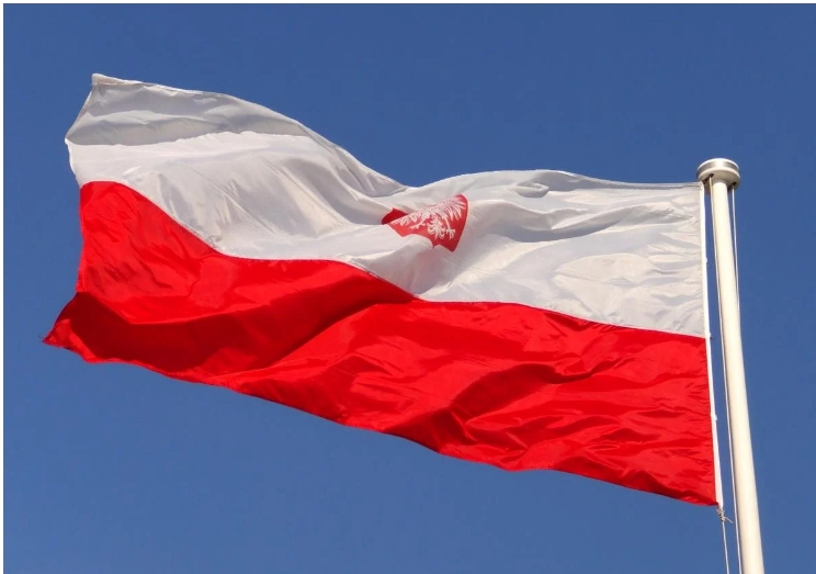 Польща працює над відмовою в оформленні віз для громадян Російської Федерації
