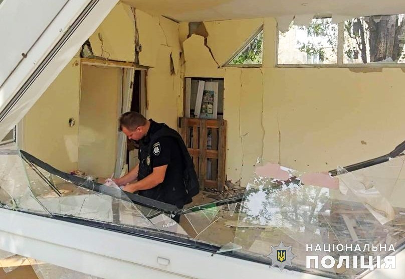 Обстрелы Николаевской области: повреждены жилые дома и гаражи