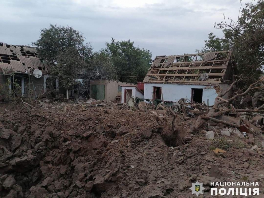 З'явились фото наслідків обстрілу Миколаївської області