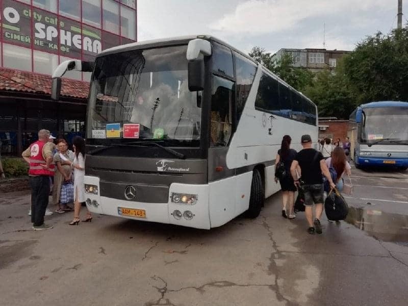 У Миколаєві триває добровільна евакуація