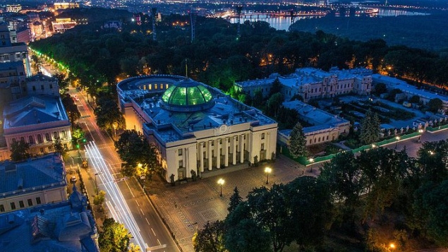 В Киеве сотрудникам Правительственного квартала рекомендуют работать неделю из дома – УП