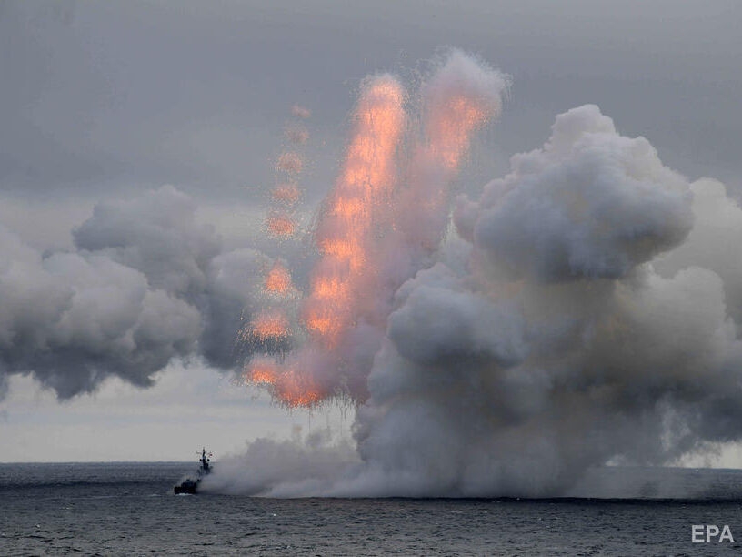 В ОК «Юг» предупредили о возможном усилении обстрелов: в Черном море наготове 30 вражеских «Калибров»