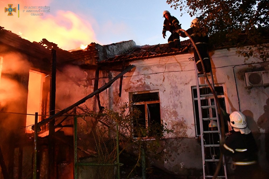 Рятувальники показали результати нічних обстрілів Миколаєва та області (фото, відео)