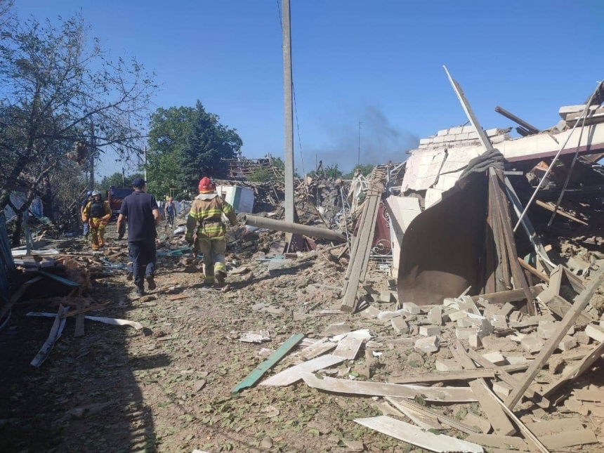 У мережі з'явилося відео наслідків ворожого обстрілу залізничної станції у Дніпропетровській області