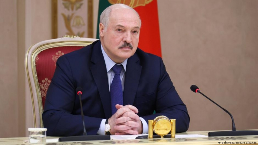Білоруські військові літаки готові нести ядерну зброю, - Лукашенко