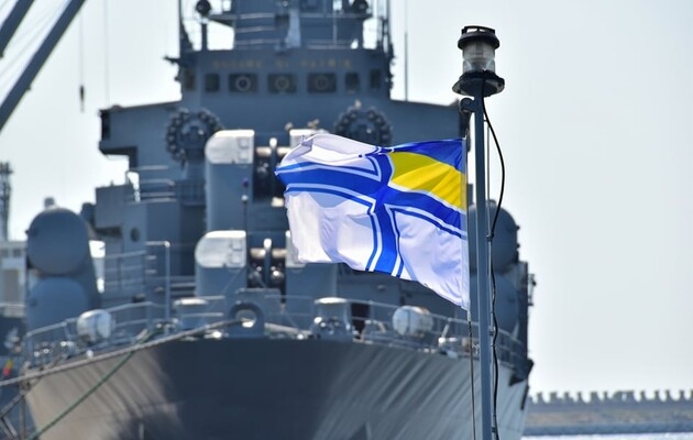 Морякам разрешили выезжать из Украины, но - со справкой из военкомата