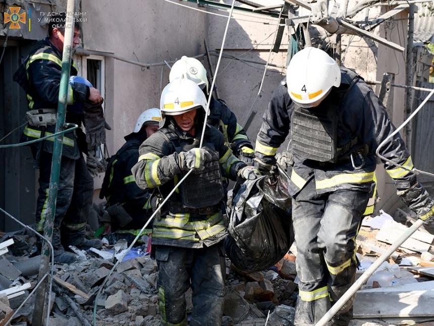 Обстрел Николаевской области: разрушены жилые дома, поврежден газопровод