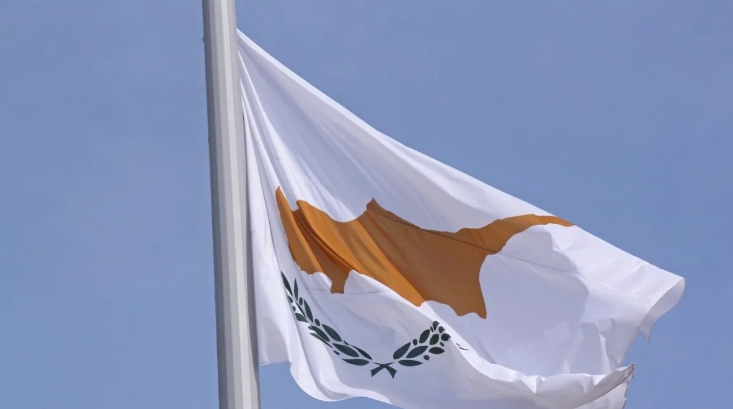 Кипр отказался ограничивать выдачу виз россиянам