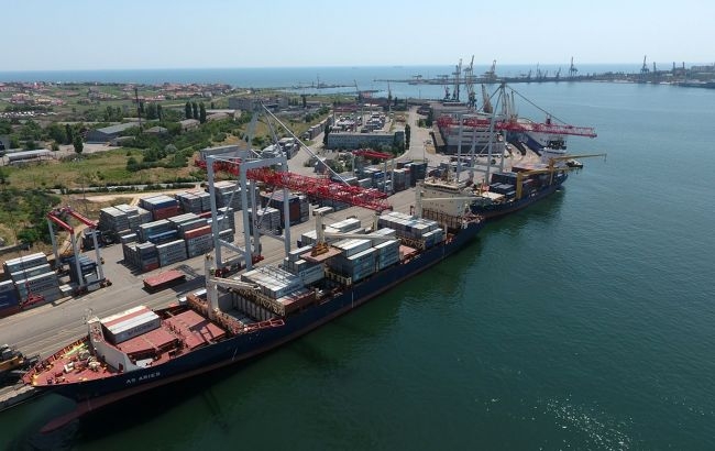 З українських портів вийшло понад десять суден із продовольством