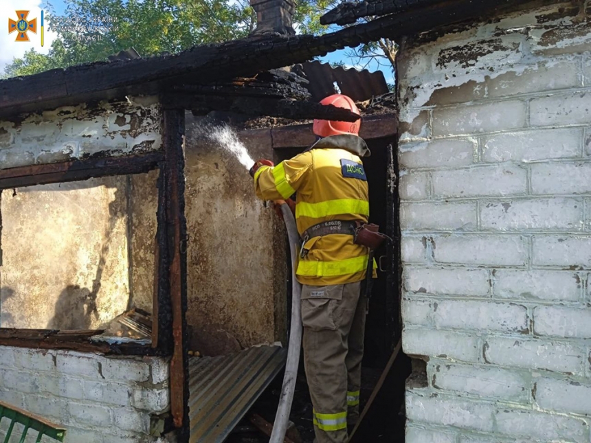 Обстрелы Николаевской области: разрушены и горели дома, есть пострадавший