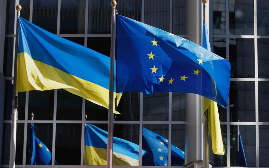 В ЄК розповіли, коли Україні дадуть оцінку як кандидату в Євросоюз