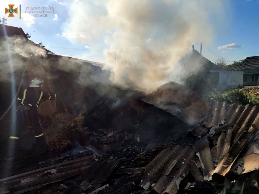 Обстріли Миколаївської області: пошкоджено житлові будинки, завдано удару по аквазоні