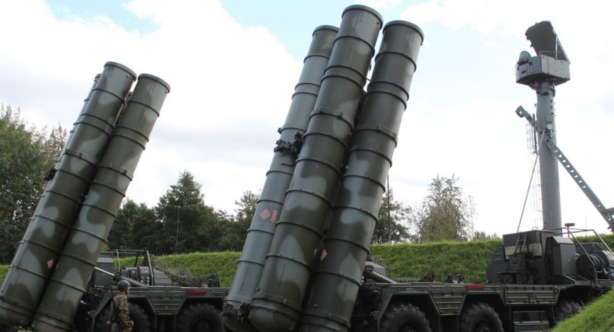Ракет С-300, якими РФ завдає наземних ударів по Україні, вистачить на три роки війни, - ГУР