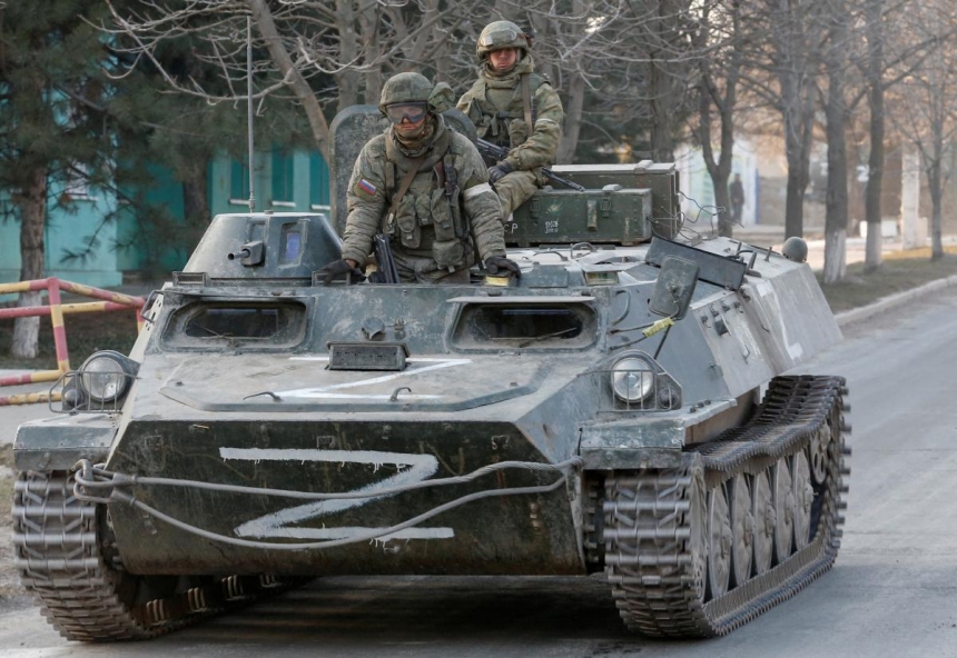 На Харьковском направлении оккупанты, убегая от ВСУ, массово грабят население, – разведка