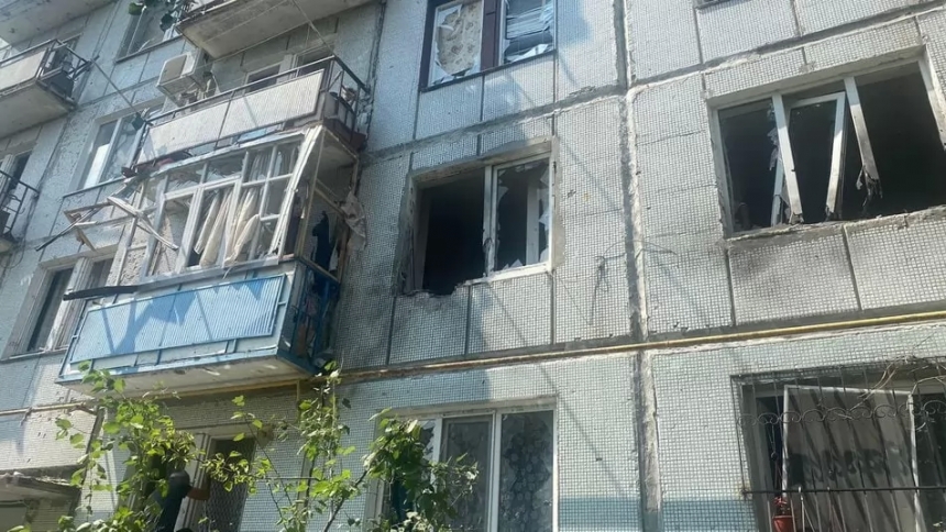 Харків знову під обстрілами і без світла: вдарили по житловому масиву