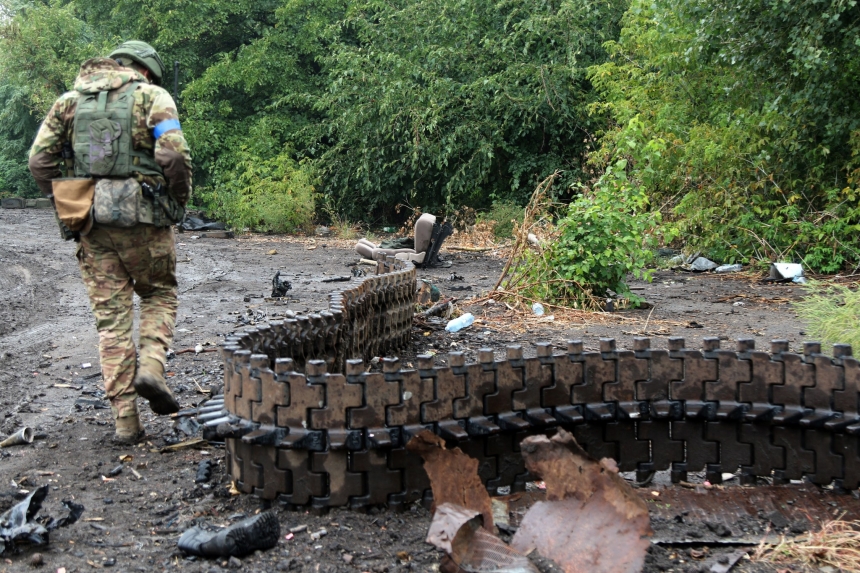 ЗСУ на півдні знищили бомбардувальник і понад 30 одиниць техніки ворога