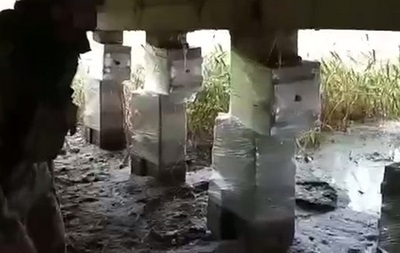 В Балаклее с моста сняли 400 кг взрывчатки (видео)