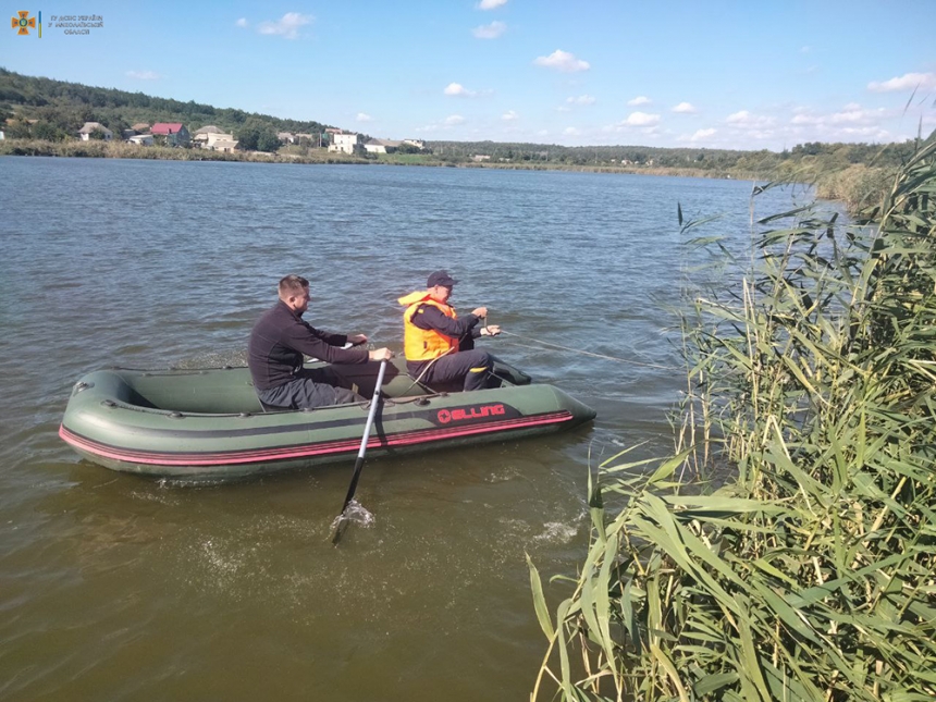 У Миколаївській області зі штучної водойми дістали тіло чоловіка