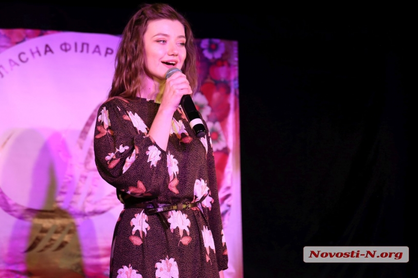 С уважением к учителю: артисты филармонии сыграли концерт николаевским педагогам (фото)