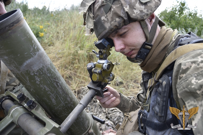 Миколаївські десантники показали, як знищили важкодоступну позицію окупантів (відео)