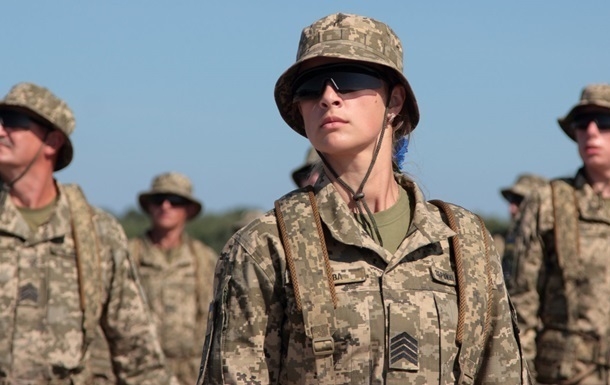 Рада изменила закон о воинском учете для женщин