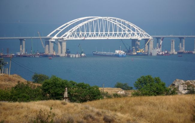 Оккупанты запустили движение по Керченскому мосту, но есть ограничение