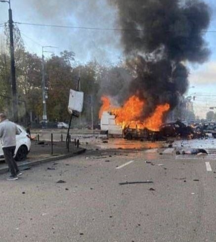 Вибухи у Дніпрі, Житомирі, Хмельницькому та Тернополі: у Києві внаслідок ударів є загиблі