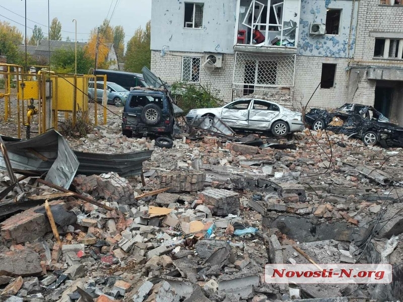 У Миколаєві ворог обстрілами зруйнував будинки, у Нікополі — дитсадок: ситуація на фронті від ОК «Південь»