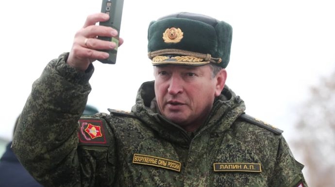 Командующего группировкой российских войск в войне против Украины отстранили от должности