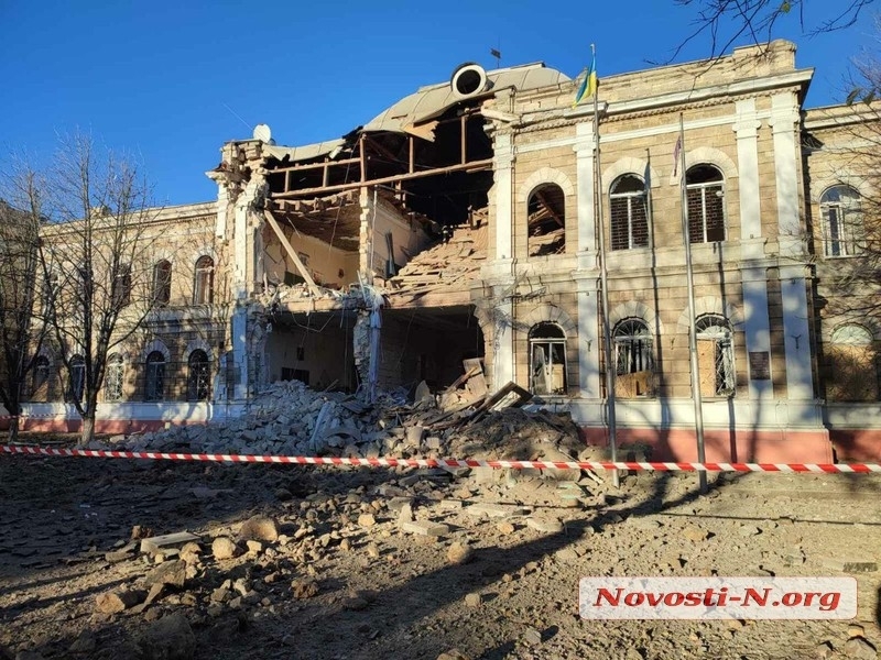 Мер Миколаєва розповів, яким буде новий фасад зруйнованої ракетою школи (відео)