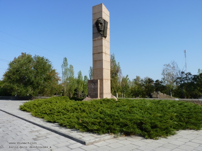 В Николаеве неизвестные взорвали обелиск «Скорбящая мать» (фото, видео)