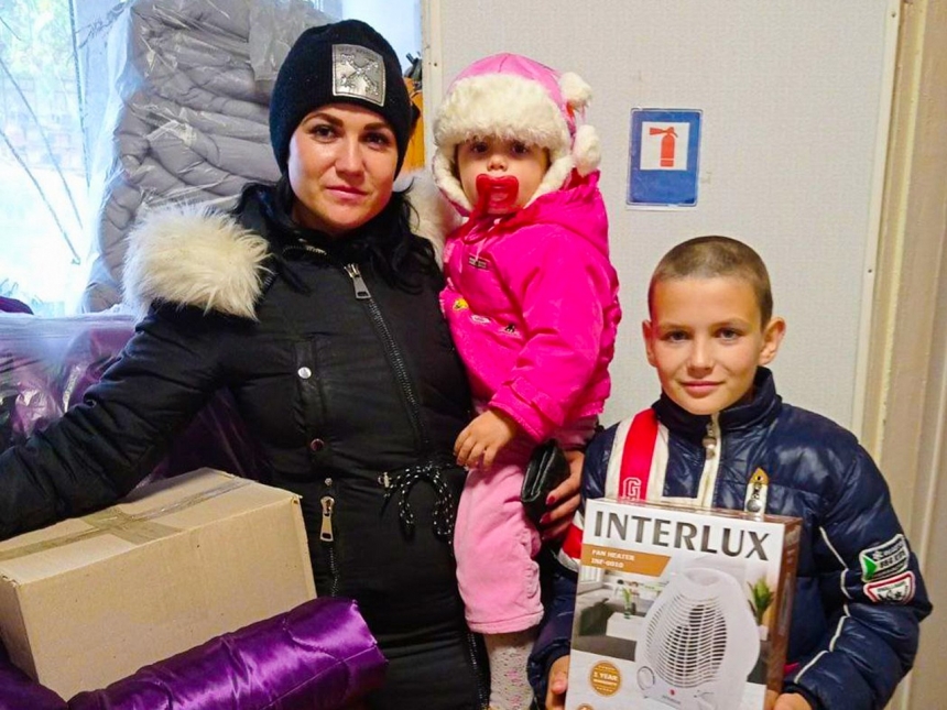 У Миколаїв привезли ковдри та обігрівачі у рамках проєкту «SOS ДІТИ»
