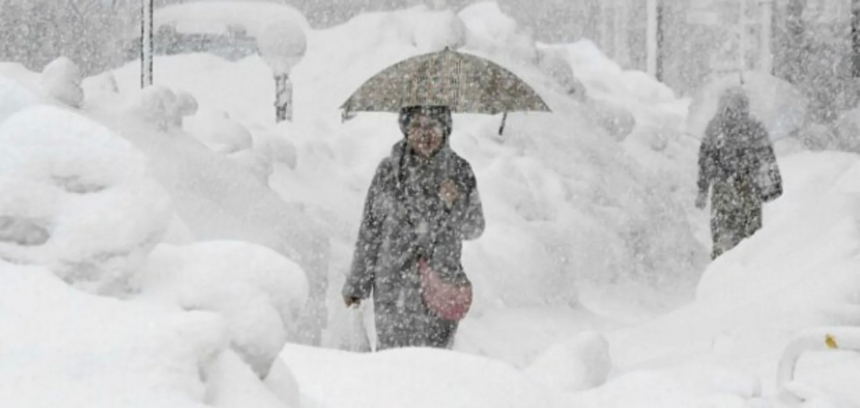Много снега и морозы до минус 20°: прогноз погоды в Украине на ближайшие два месяца