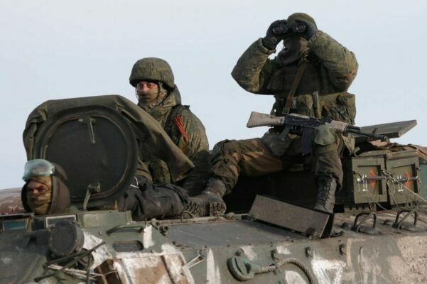 Бегство продолжается: военные базы и семьи оккупантов перевозят ближе к Крыму