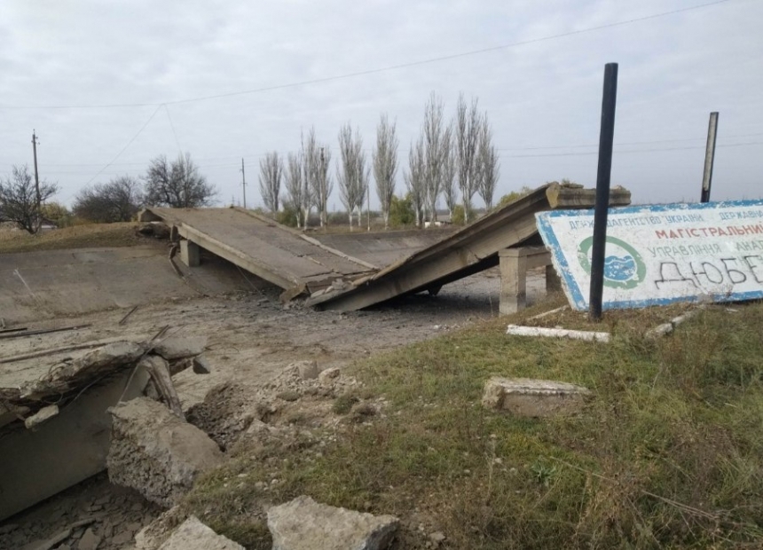 Хліб доставляють човнами: Кім розповів про відновлення звільнених сіл Миколаївської області