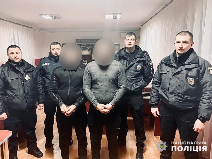 В Николаевской области избили тракториста и слили топливо: грабителям грозит до 10 лет тюрьмы