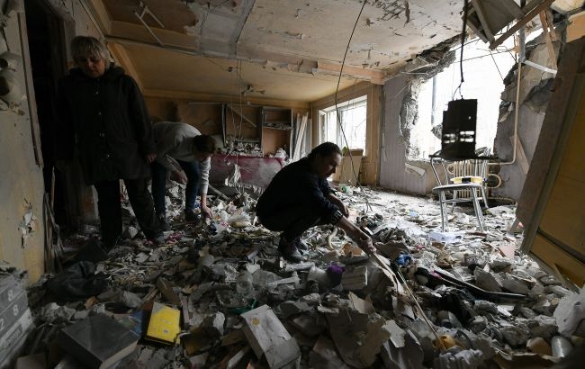 Оккупанты обстреляли центр Донецка: повреждена гостиница и спорткомплекс