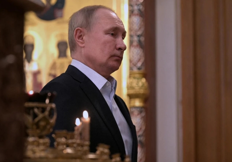 Оккупантам раздают молитву о Путине: «верховном главнокомандующем божьего войска»