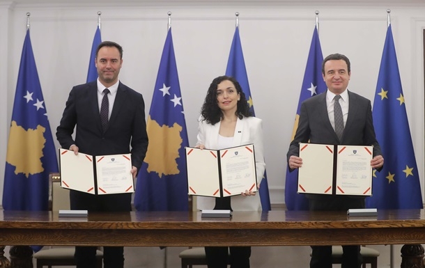 Влада Косова підписала заявку на вступ до ЄС
