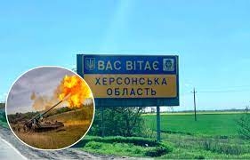 Пряме влучення в авто: окупанти вдарили по бригаді, яка ремонтувала газопровід під Херсоном (відео)