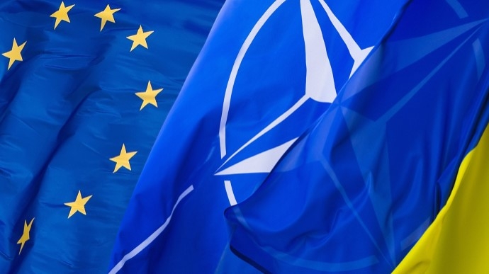 ЄС та НАТО найближчим часом закликають РФ вивести війська з України, – ЗМІ