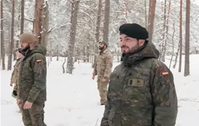 Військові НАТО заспівали український Щедрик (відео)
