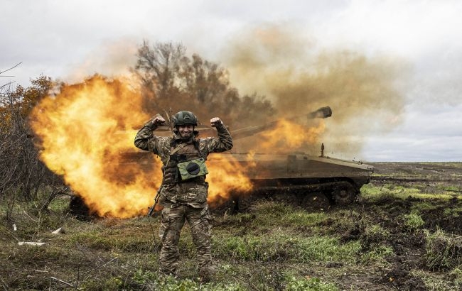 Українські військові показали, як знищують два десятки росіян за раз (відео)