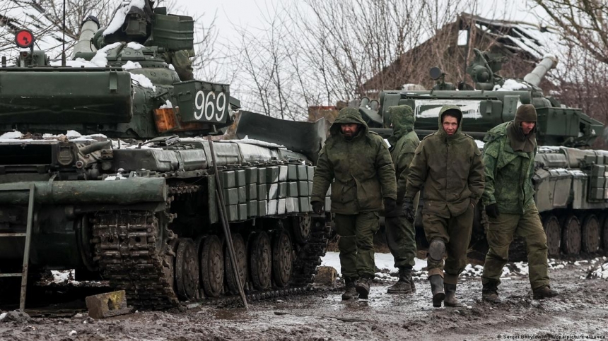 Росіяни відводять війська з Каховки та Нової Каховки, - Генштаб ЗСУ