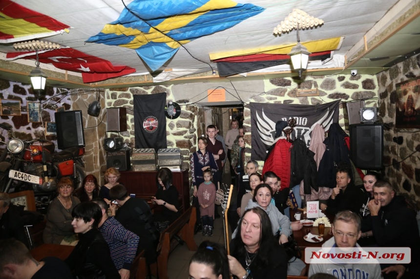 У Миколаївському барі 