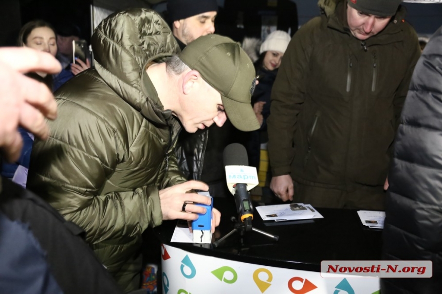 В Николаеве торжественно погасили марку, посвященную Победному Новому году (фото, видео)