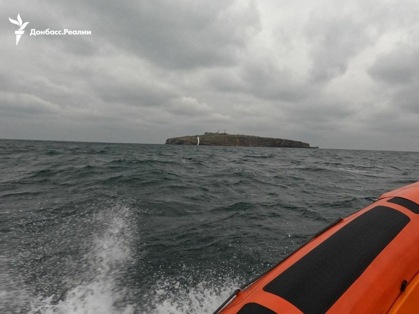 Как выглядит героический остров Змеиный, откуда «русский военный корабль пошел на х..» (фото)