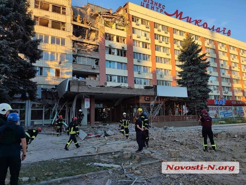 Сенкевич розповів, які обстріляні окупантами будівлі у Миколаєві доведеться знести