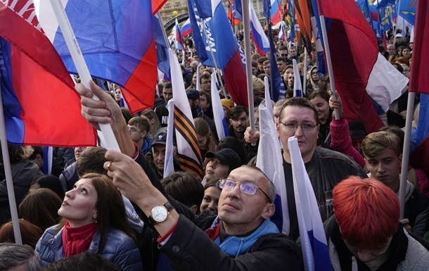 Войну с Украиной поддерживают 71% россиян, - опрос