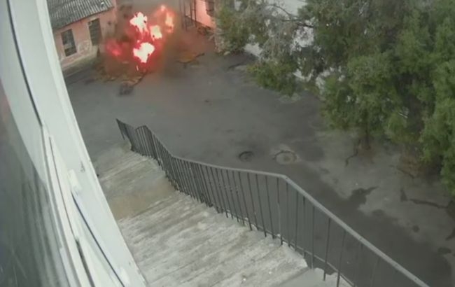 Россияне вчера атаковали две больницы в Херсоне: в ОВА рассказали о разрушениях